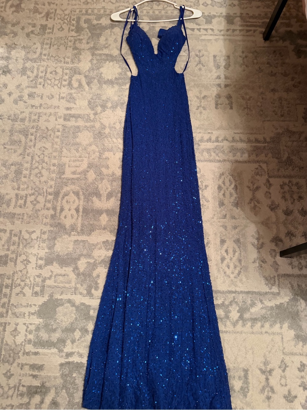 Windsor Royal Blue Sequin Prom Dress. Only worn one time.